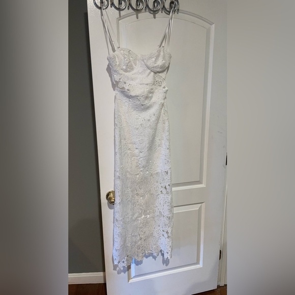 New! Amable by Mable Lace Cutout White Midi Dress 🤍 Small NWT! - Picture 7 of 11